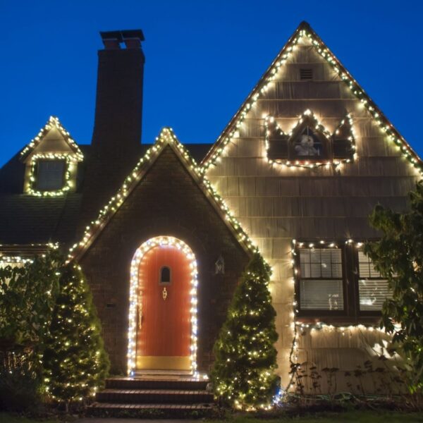holiday lights on house exterior